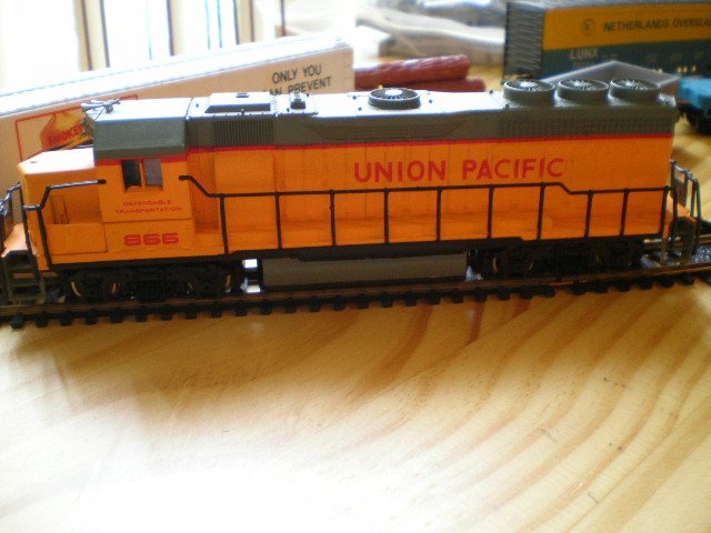 Bachman HO Union Pacific Diesel Locomotive EMD GP-40