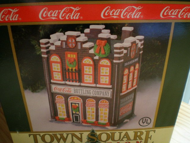 Coca-Cola Town Square Collection Coca-Cola Bottling Company 1995