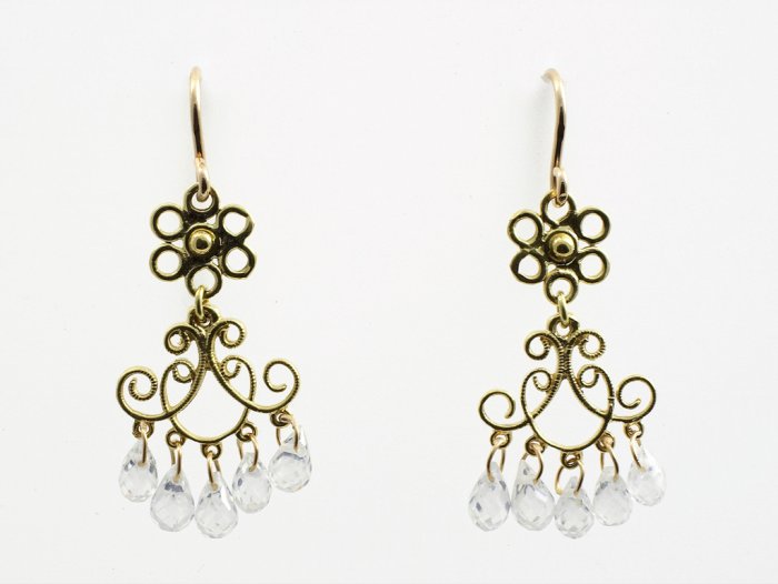 Gold Filigree Earring with White Topaz