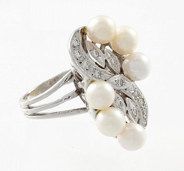 Diamonds, White Gold, Pearl Cocktail Ring (size 6)