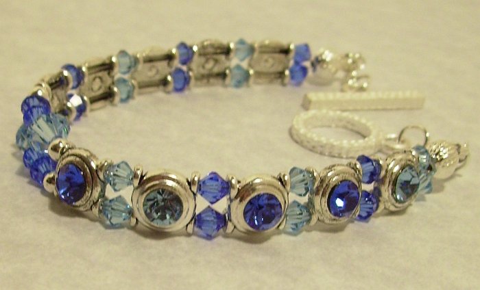 BLUE SWAROVSKI CRYSTAL BRACELET