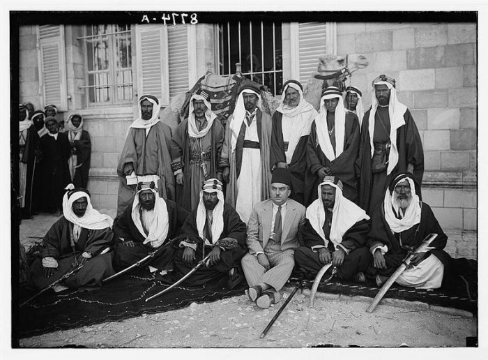 Palestine People,1917-1940s,CD 240 photos,Military,Civilians,etc.FREE SHIPPING.