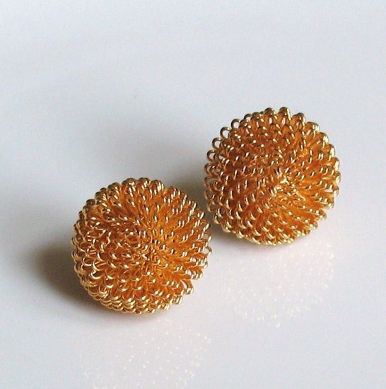 spiny pouf goldtone wire earrings - vintage jewelry