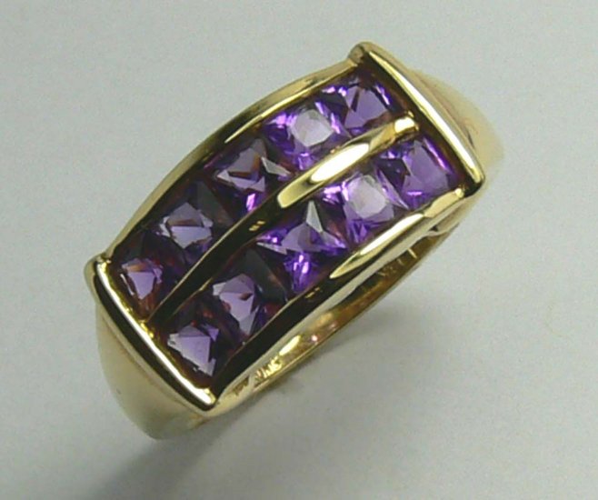 MAJESTIC AMETHYST & GOLD RING 1CT