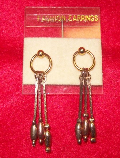 Jewelry, 1 Pr of gold and bronze earrings