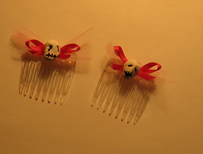 Pink Skull Combs