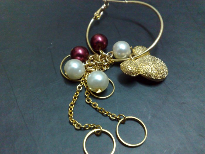 013 Earing