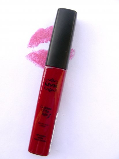 NYX LIP GLOSS WITH MEGA SHINE - PLUSH RED