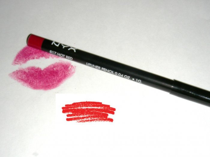 NYX SLIM LIP PENCIL - HOT RED