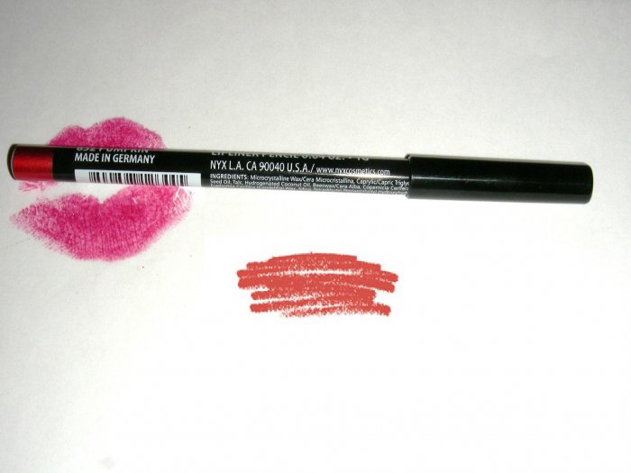 NYX SLIM LIP PENCIL - PUMPKIN
