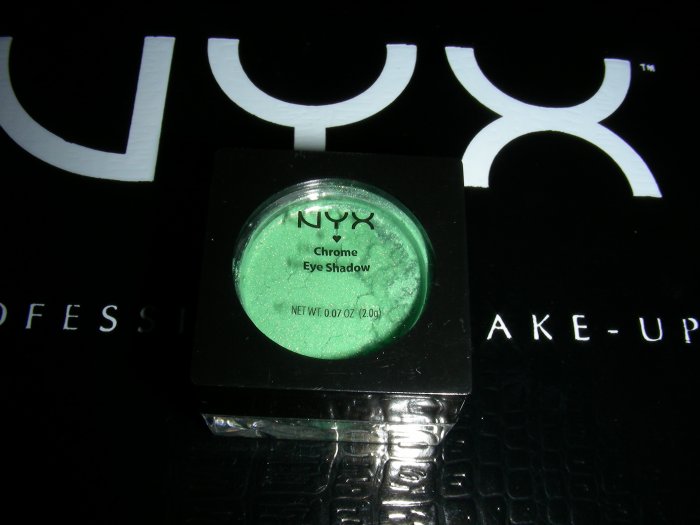 NYX CHROME EYESHADOW - GREEN