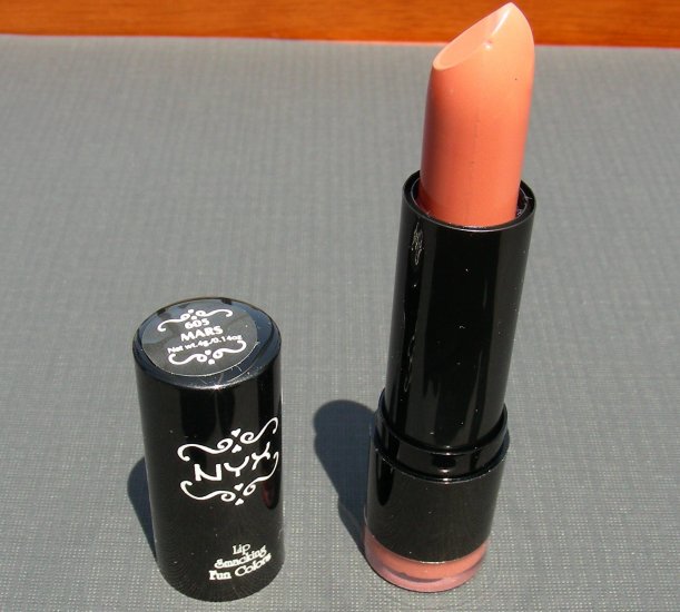 NYX ROUND LIPSTICK - MARS