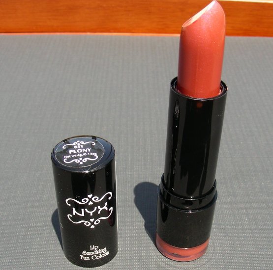 NYX ROUND LIPSTICK - PEONY