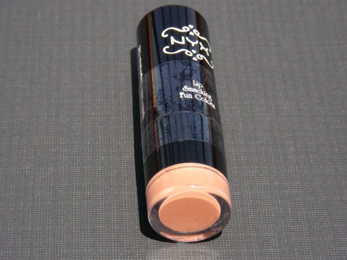 NYX ROUND LIPSTICK - CIRCE