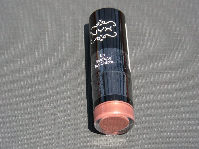 NYX ROUND LIPSTICK - ICED LATTE