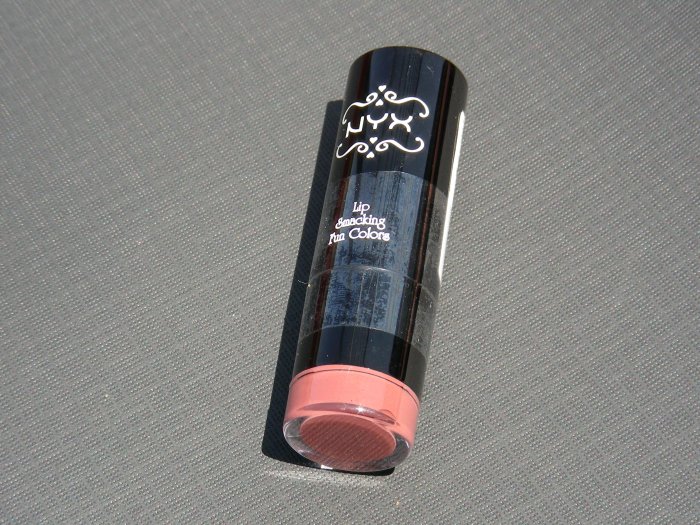 NYX ROUND LIPSTICK - COCOA