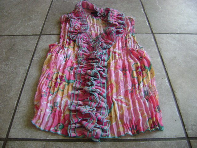 WOMENS size large piano sleeveless button down shirt nwt
