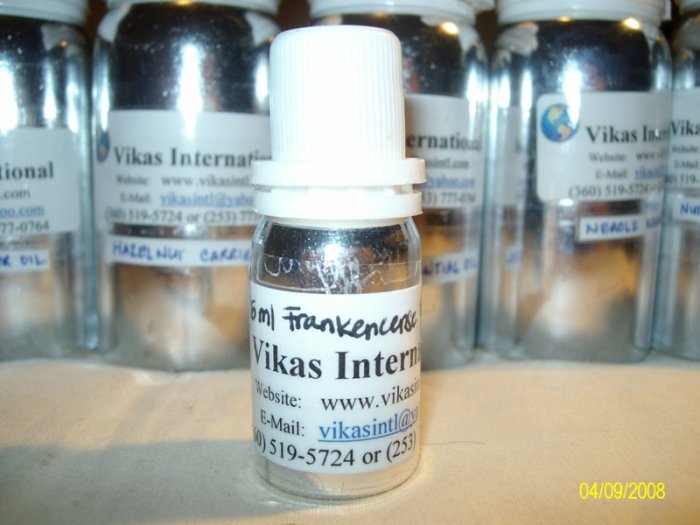 Frankincense essential oil 15 ml in aluminum bottle
