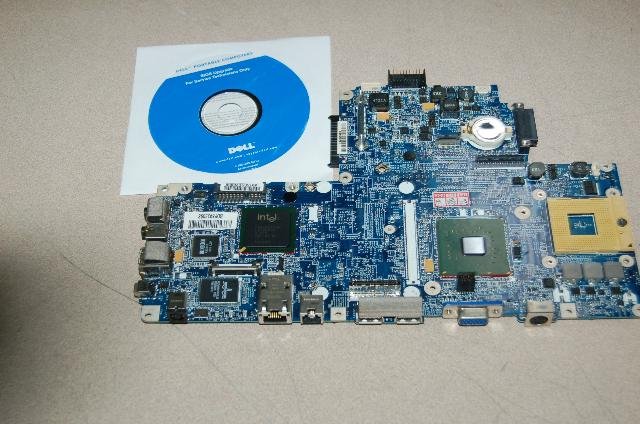 Dell Inspiron Motherboard Logic 6400 E1505 P/N JJ618