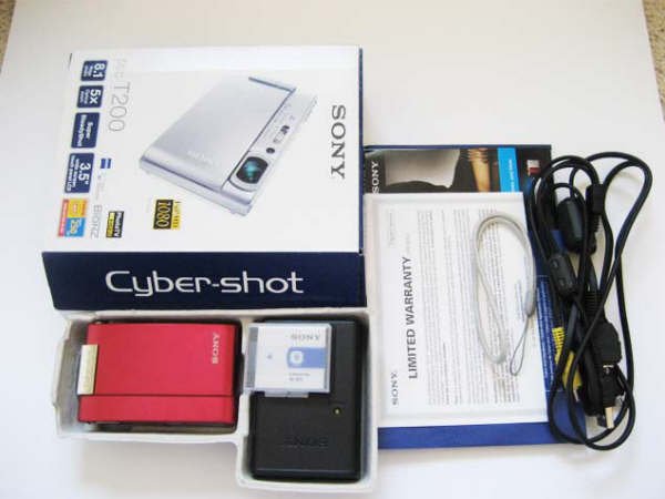 Sony CyberShot DSC-T200 8.1MP 5X Optical Zoom Red Color