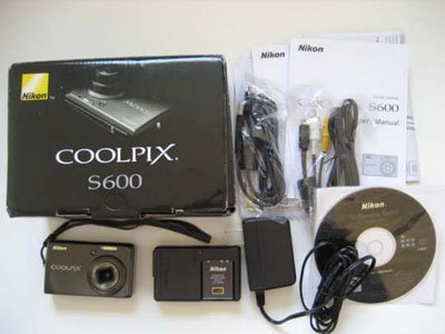 Nikon Coolpix S600 10MP 4x Wide Angle 2.7" LCD Compact Digital Camera