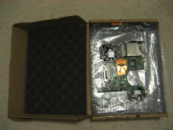 HP NC serie UMA system board P/N# 416980-001 NC6220 IGP