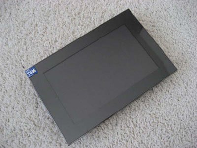 Sony DPF-V900 9" Digital Photo Frame 512MB internal memory HDMI output