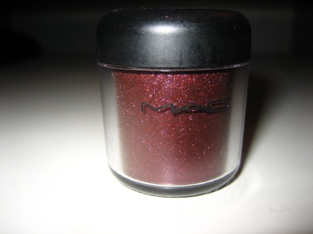 Reflects Blackened Red Glitter