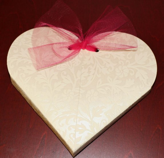 Heart Box With Mini-Notecard ($2.25 with any purchase)