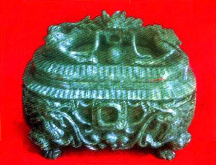 Natual Jade Urn
