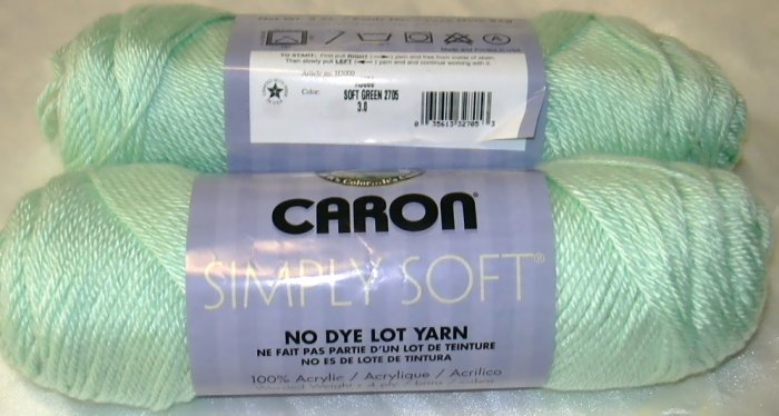 Caron Simply Soft Yarn No Dye Lot 3 oz Skeins ~ Soft Green 2705