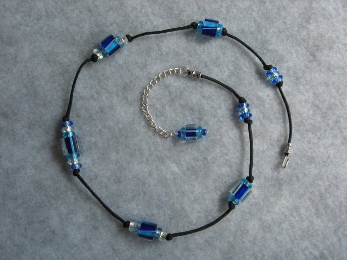 Cane Glass Knotted necklace