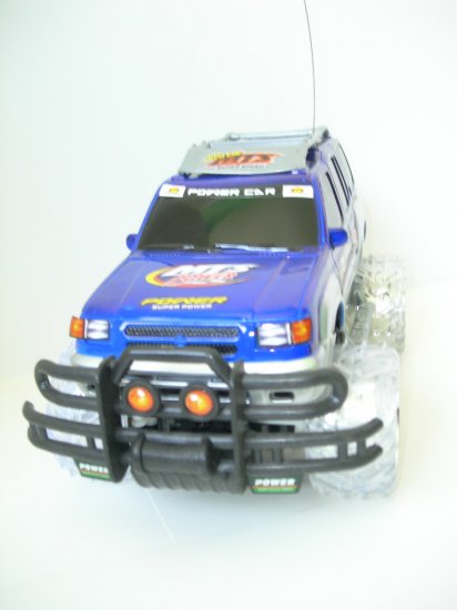 Tornado Off Road SUV w/ light up wheels