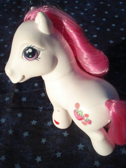 Strawberry Swirl (My Little Pony)