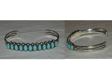 Contemporary style silver bracelet with wonderful turquoise