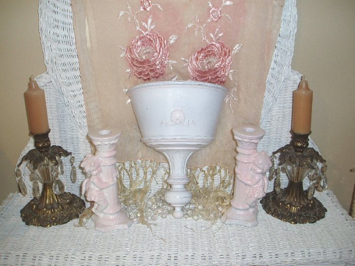 Shabby White Distressed Chic Wall Pocket Pink Accents