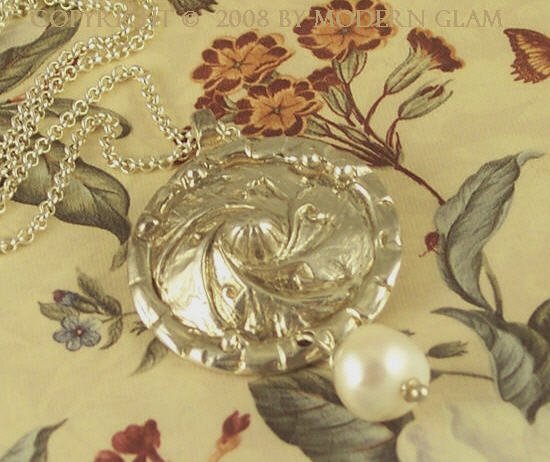 J A C Q U I E - - Handsculpted Fine Silver and Freshwater Pearl Necklace