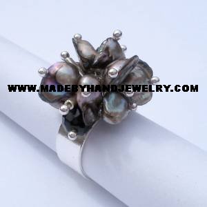 Handmade .950 Silver Ring with Black Murano and River Pearls