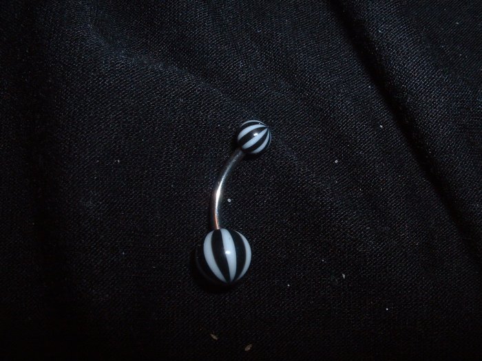 Black Striped Belly Ring 14G Curve *FREE SHIP*