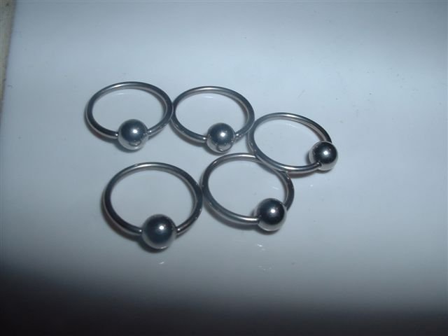 Set of 5 Surgical Steel Captive Bead Rings 18G Ear Nipple Ect *FREE SHIP*