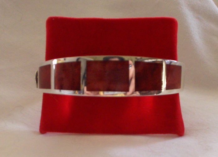 .950 Handcrafted Sterling Silver Bracelet with Red Jasper Stone