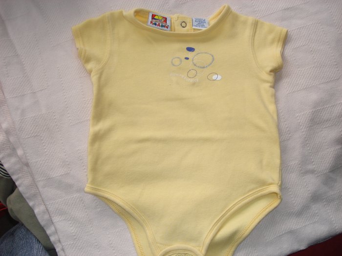 neutral 6-9 months yellow blowing bubbles onesie