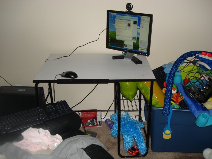 Small study desk/drawing table for teen or small space