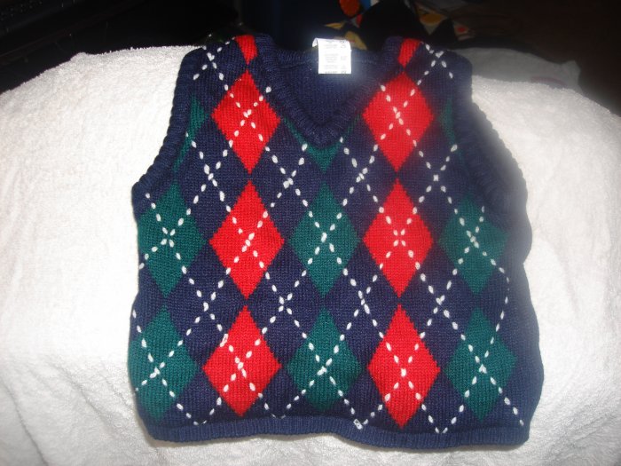 Boy's pullover vest12M red, blue, green diamond pattern