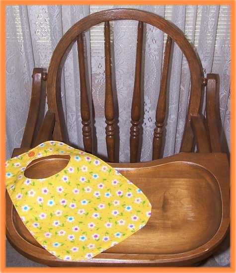 Toddler Girl Bib Yellow With White Flowers