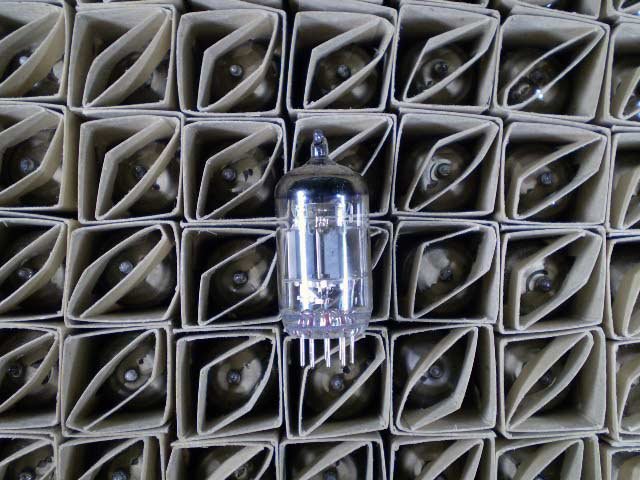 6N1P-VI / ECC88 / 6DJ8 TRIODE TUBE. 10 NEW TUBES