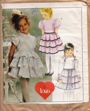 CHILDREN&apos;S SEWING PATTERNS