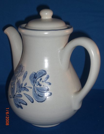 Pfaltzgraff Yorktowne Teapot