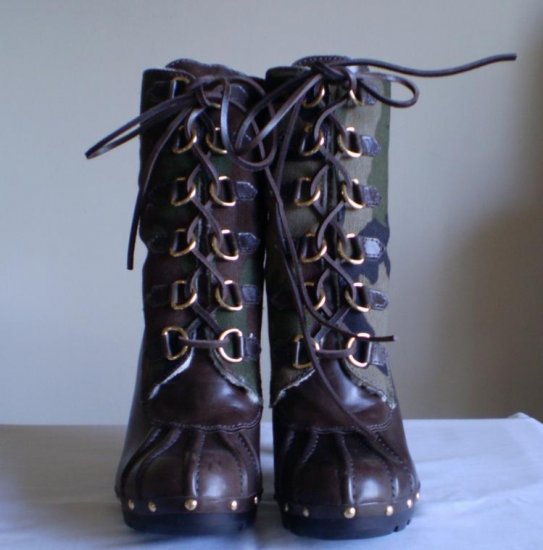 MICHAEL Michael Kors Winter Warrior Clog Boot size 9
