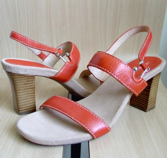 Aerosoles HowdySkies Orange Leather Sandals Heels sz 12
